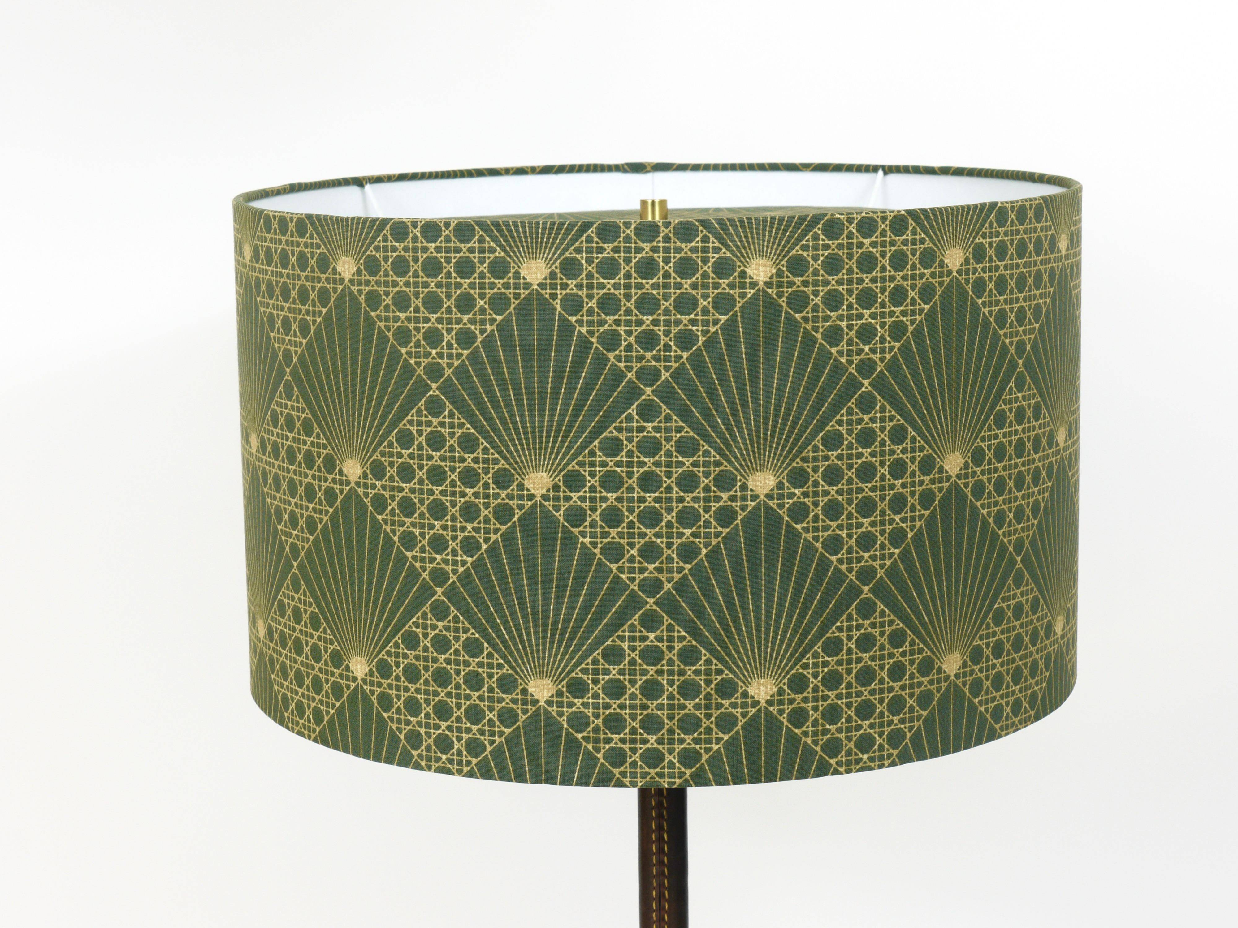 Pair of table lamps or accent lamps in brass and leather by J.T. Kalmar, Mid-Century, Austria, 1960s.