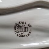 Leaf-shaped bowl