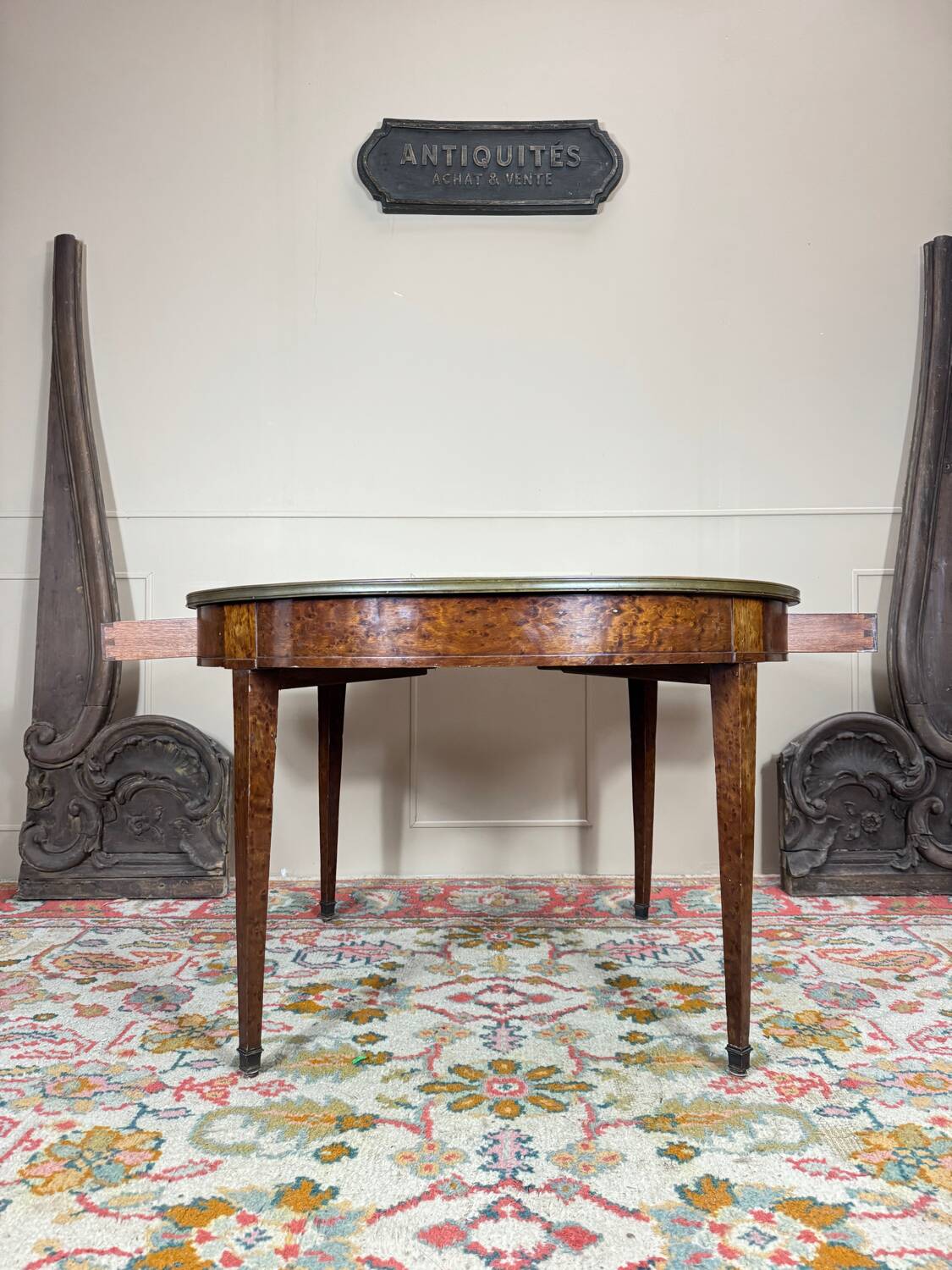 Louis XVI Style Speckled Mahogany Gueridon Table, 19th Century