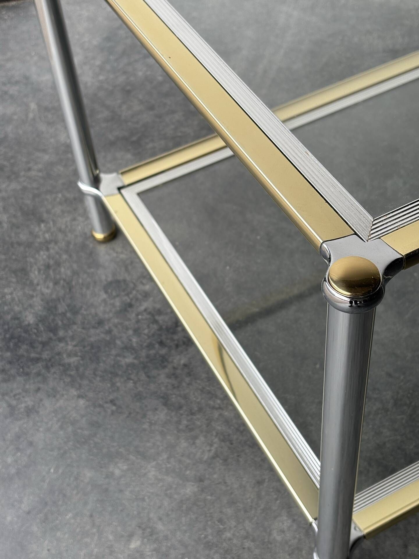 Table basse en métal chromé, doré et verre, 1970