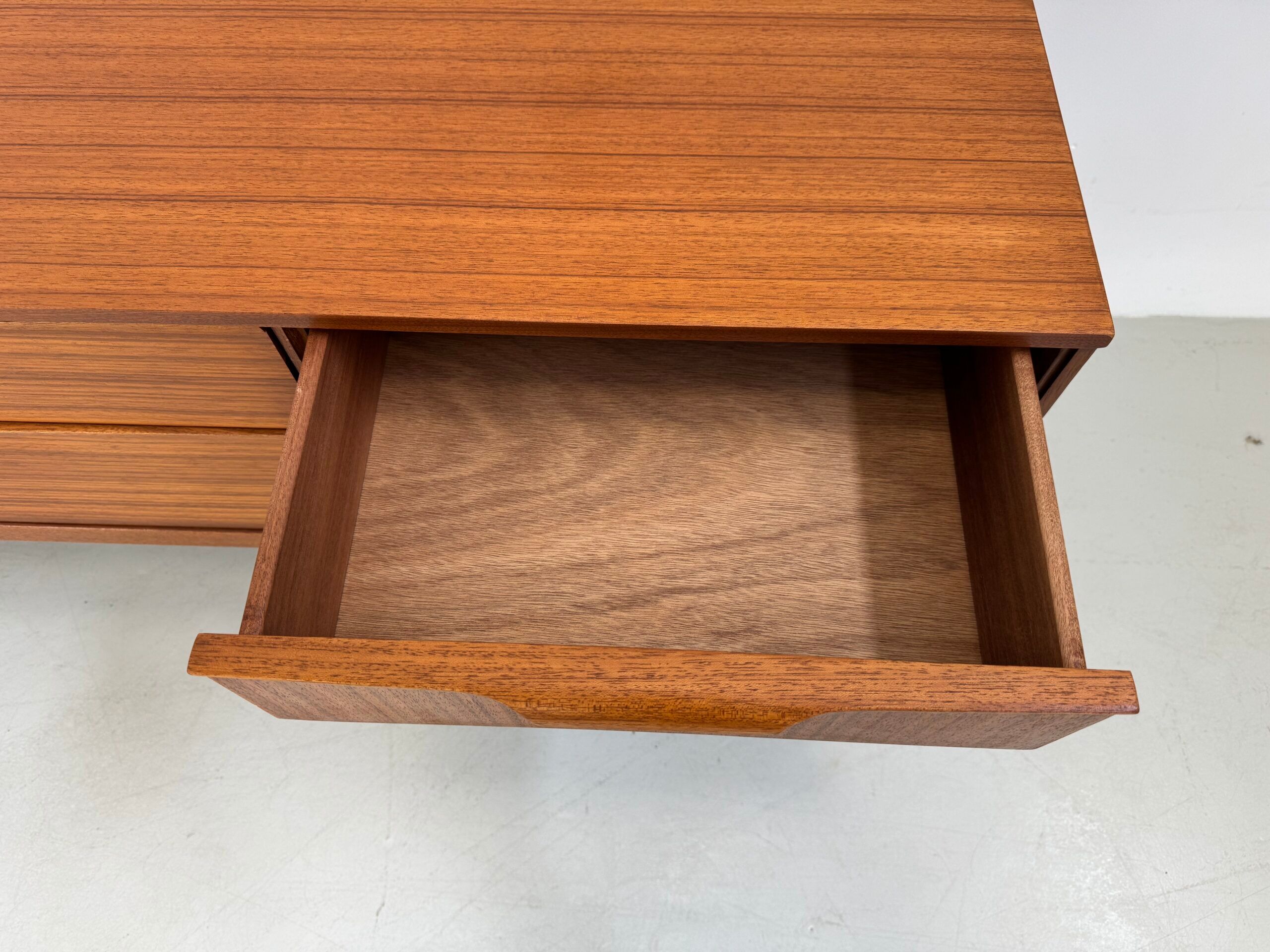 Vintage Austinsuite sideboard.