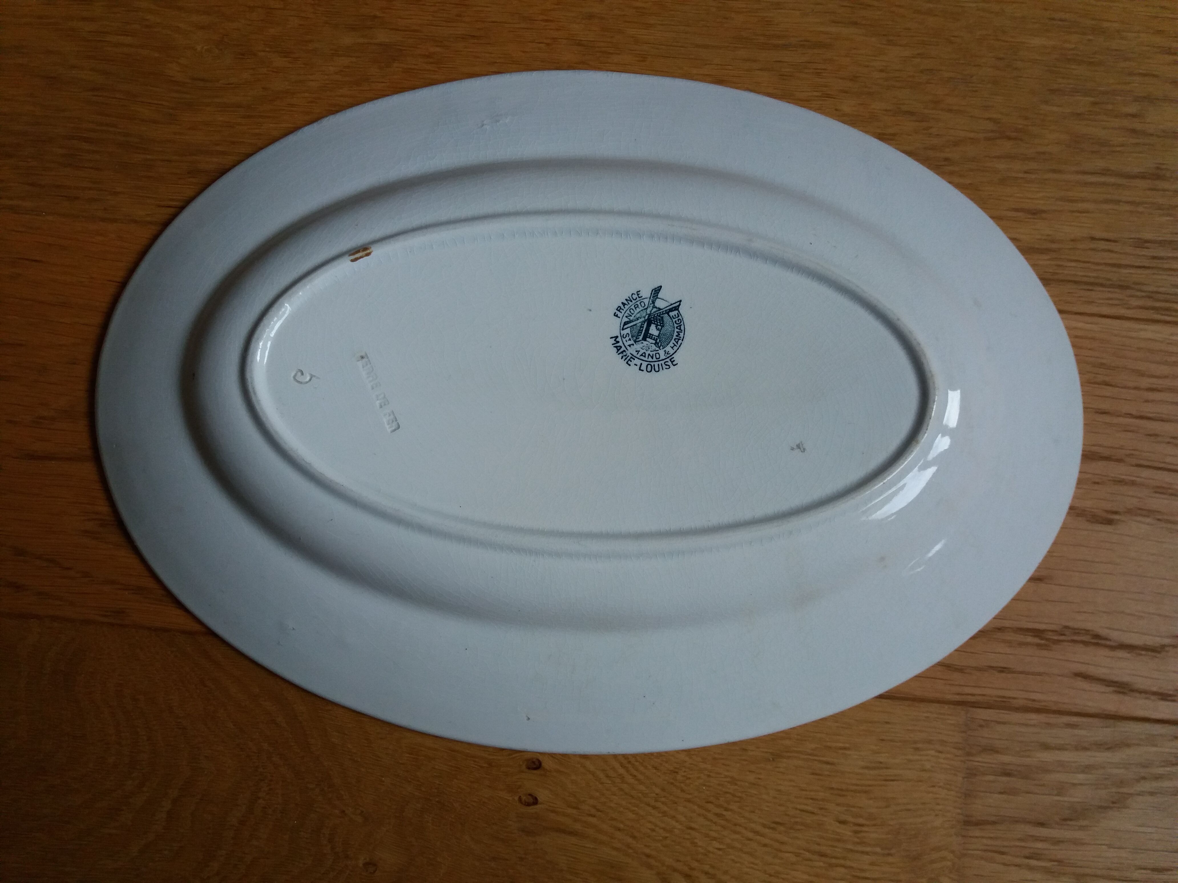 Oval dish Terre de Fer Saint Amand and Hamage model Marie-Louise