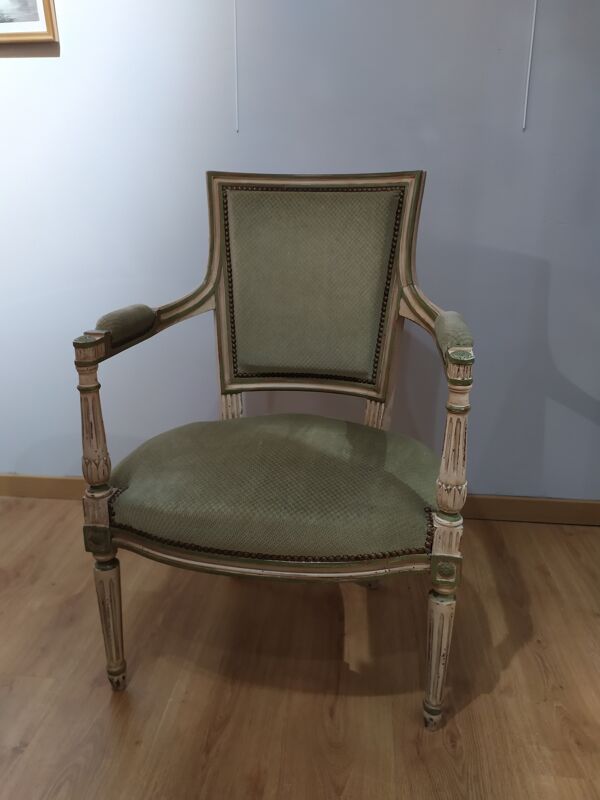Paire de fauteuils de style directoire