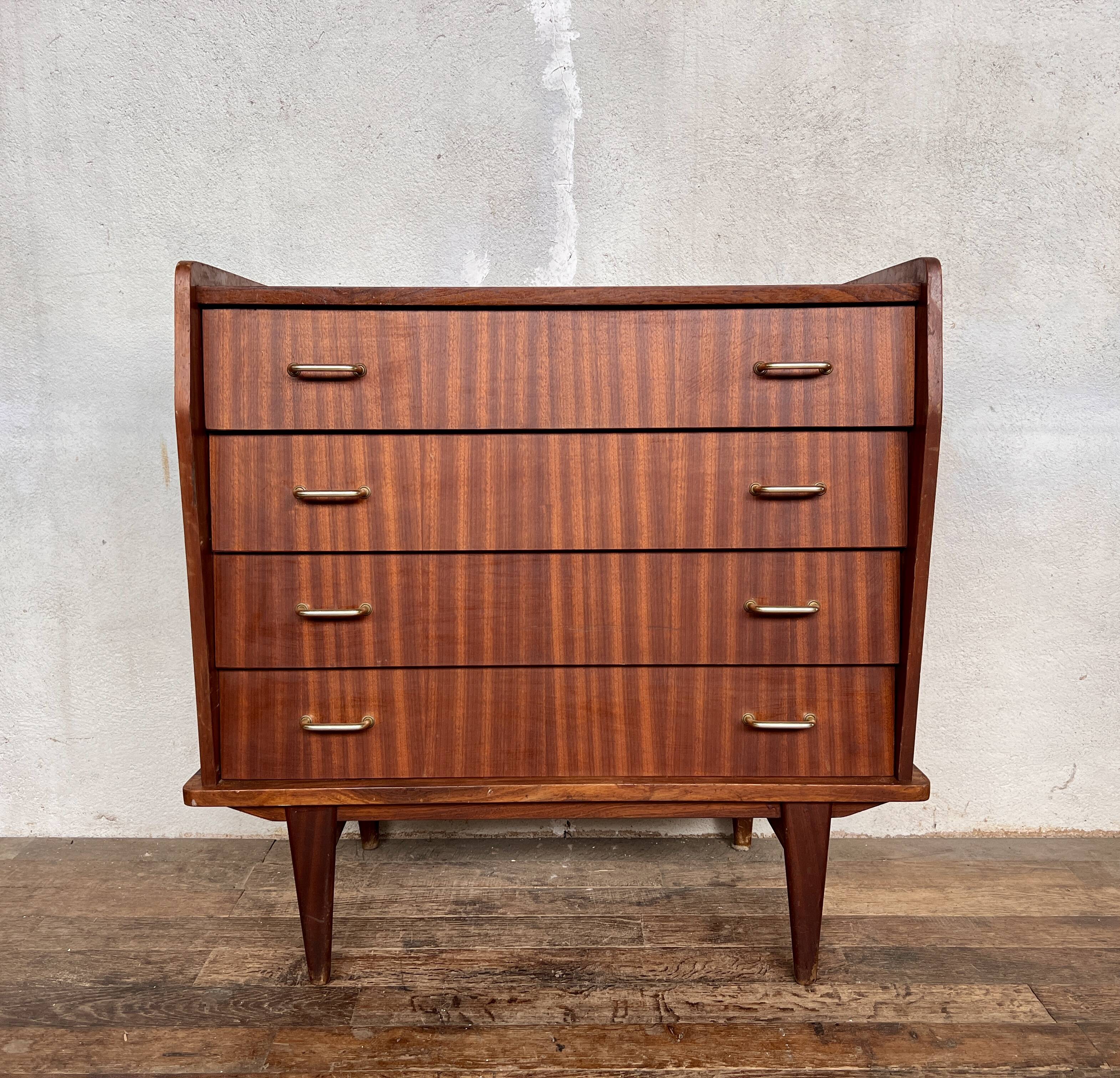 Vintage chest of drawers
