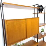 Modulair Omnia wandsysteem, Hilker, teak en zwart staal met legplanken