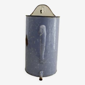 Enamelled metal wall fountain - light blue