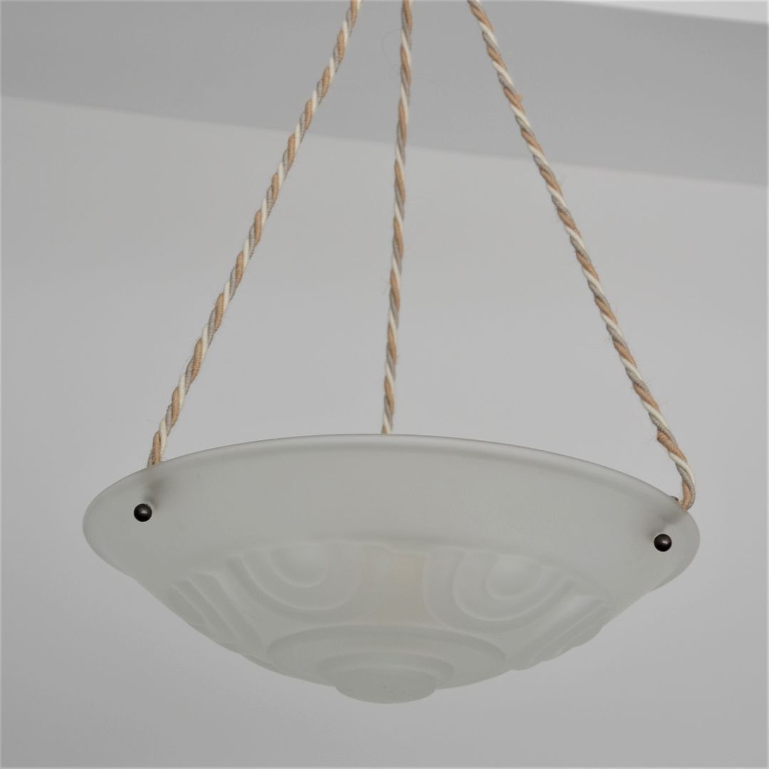 Suspension art nouveau style cacker in white frosted glass