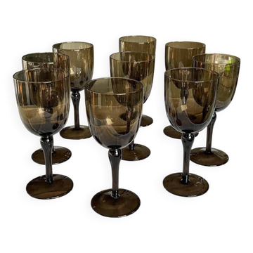 Verres à pied teinte noir fumée