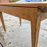 Farm table