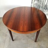 Table ronde, extensible en palissandre, rallonge papillon