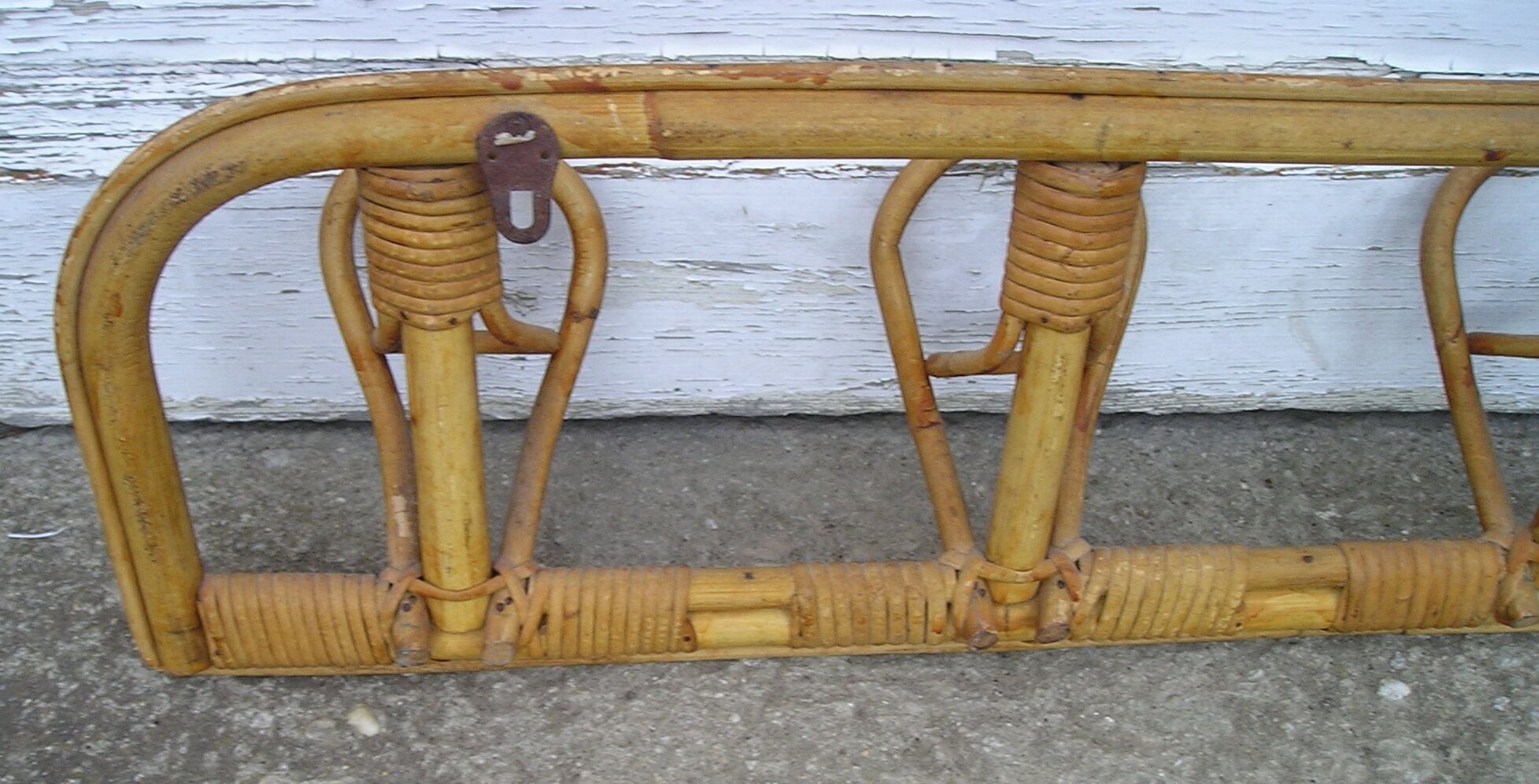 Cloakroom hangers old Wicker of the 1970s