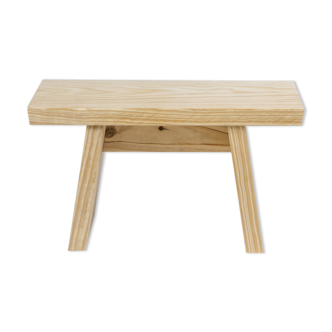Japanese stool in solid pine from the Landes