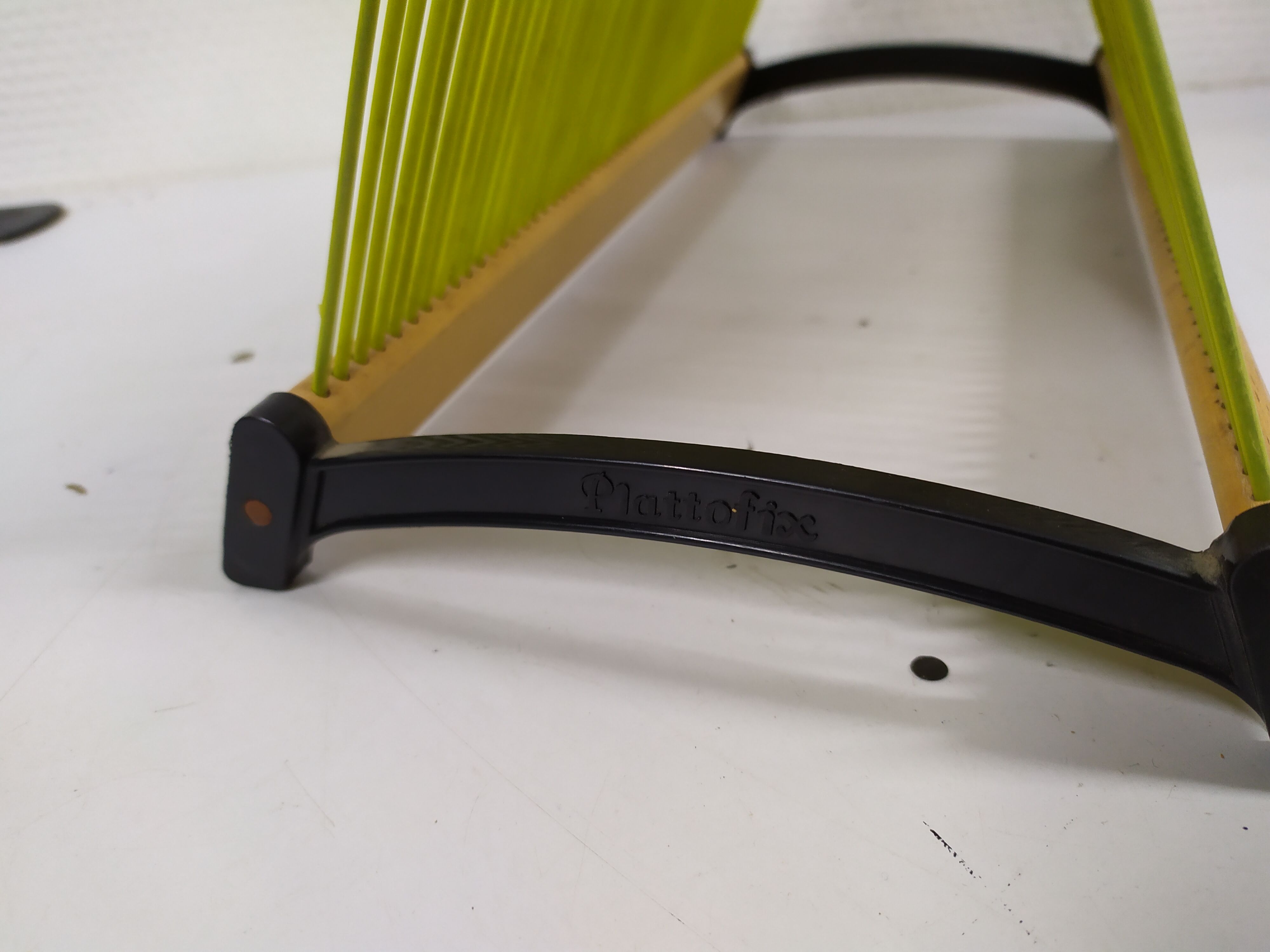 Old green wood vinyl holder, plattofix