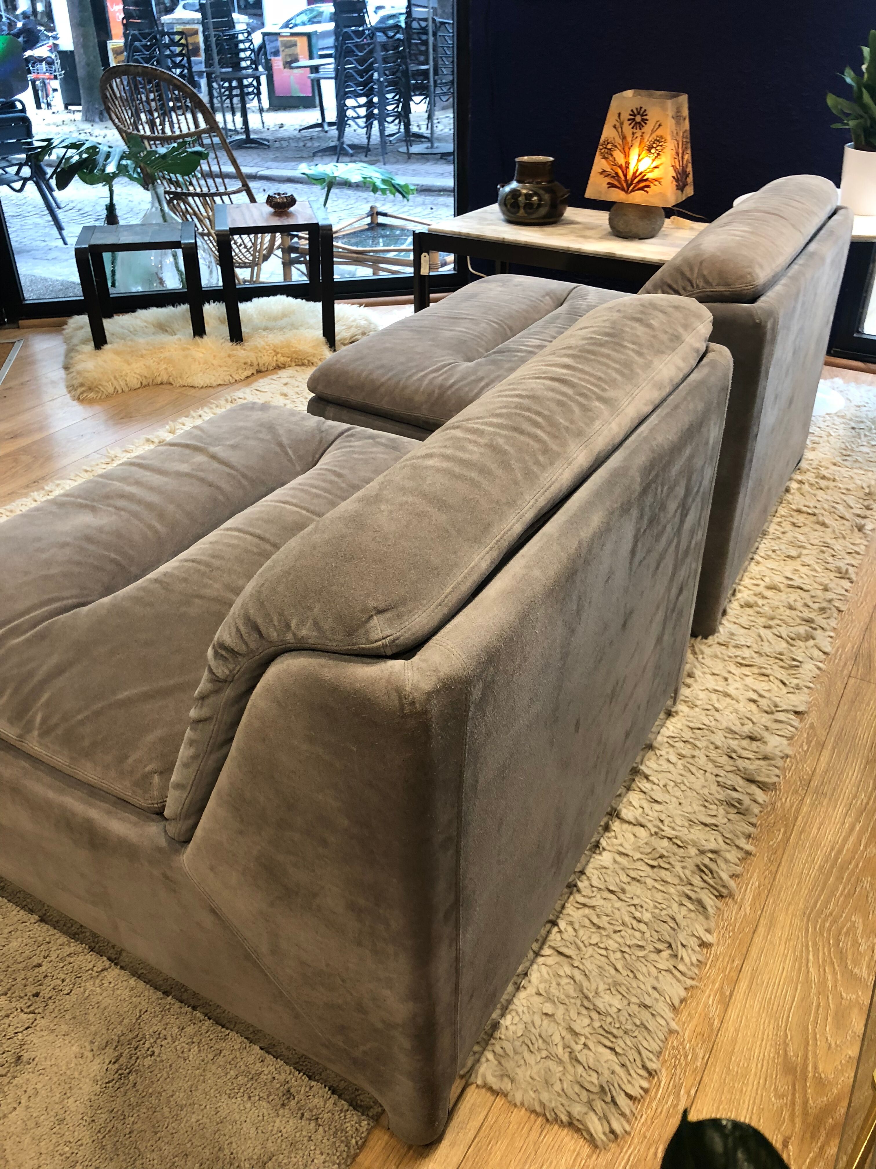 Pair of sofa-forming armchair designer Giovanni Offredi