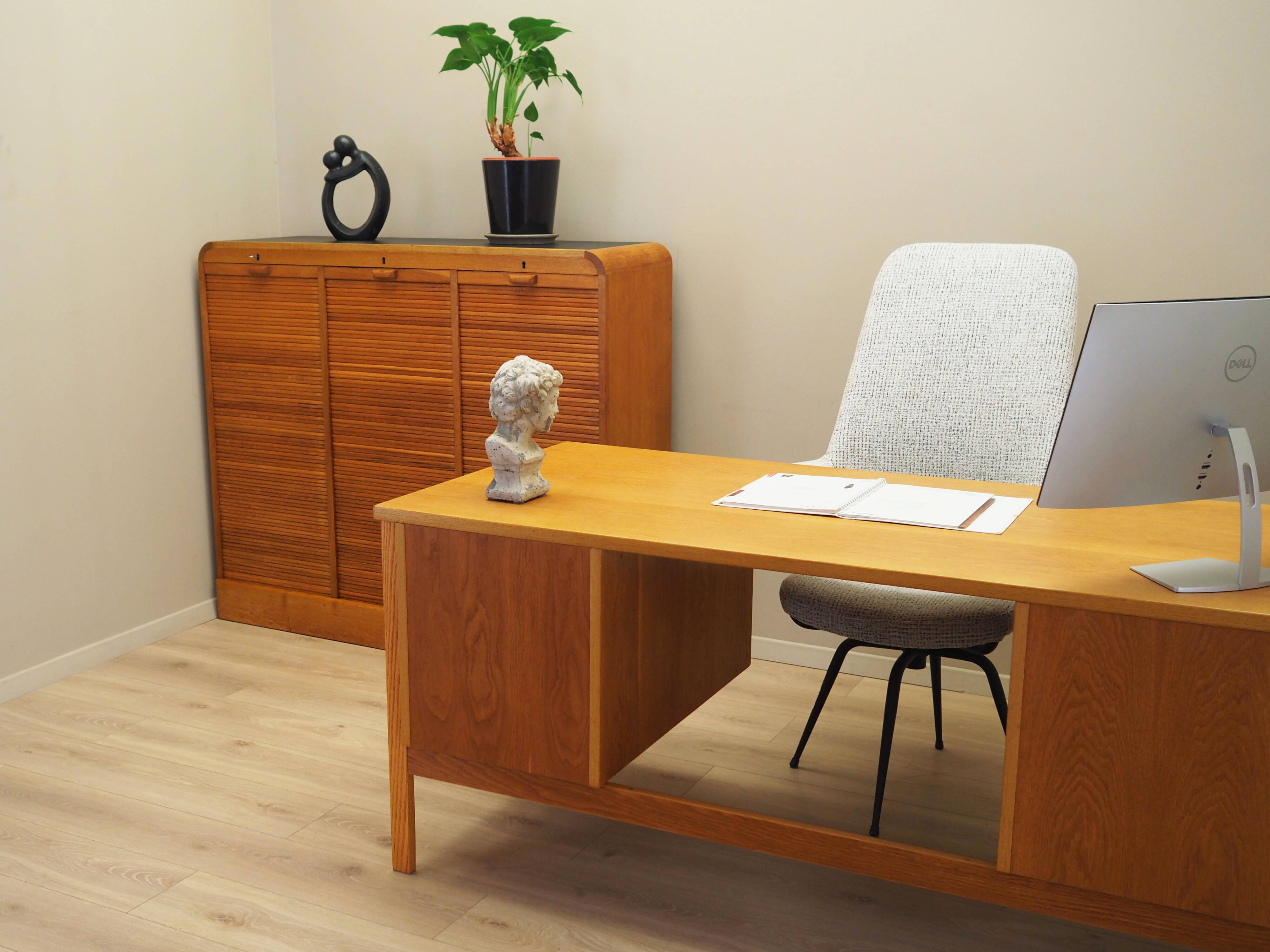Ash desk, Norwegian design, 1970s, production: Norway