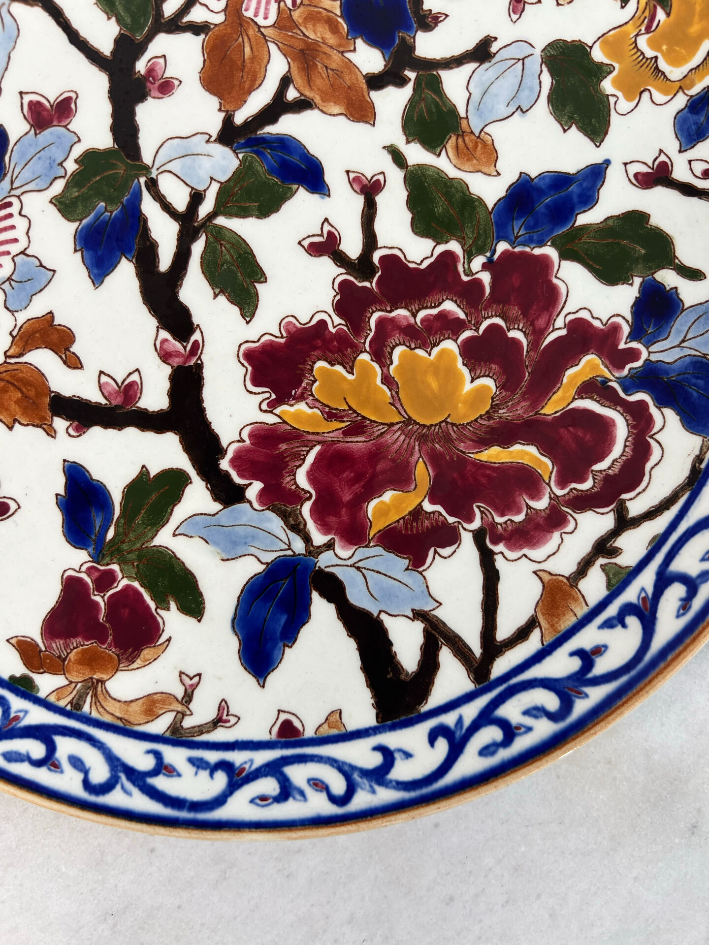 Gien — pivoine collection, hand-painted presentation plate