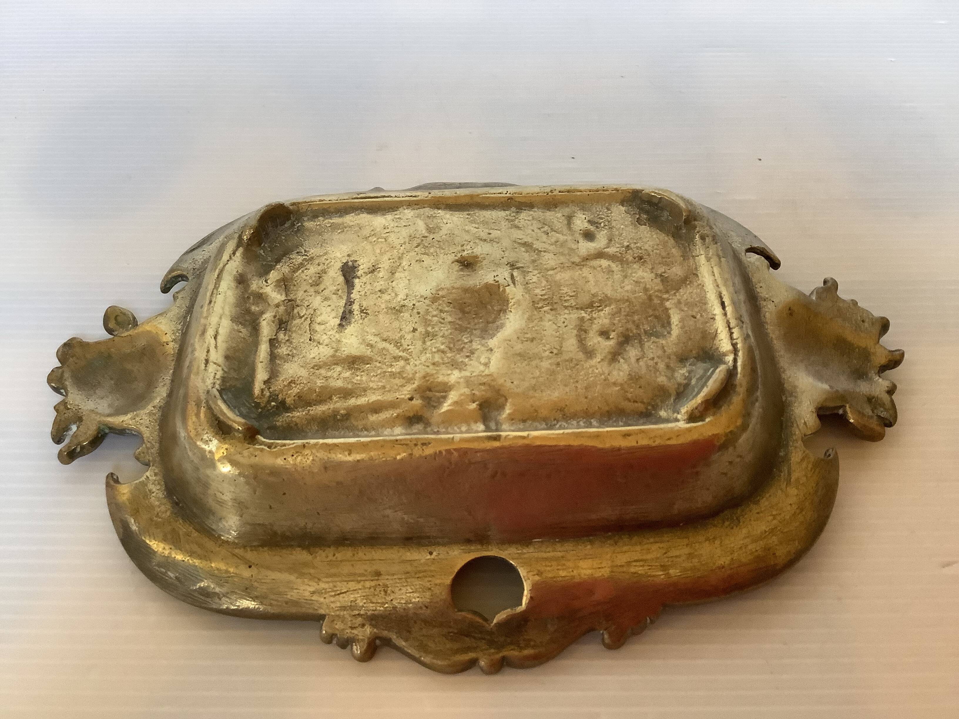 Bronze character catchall tray