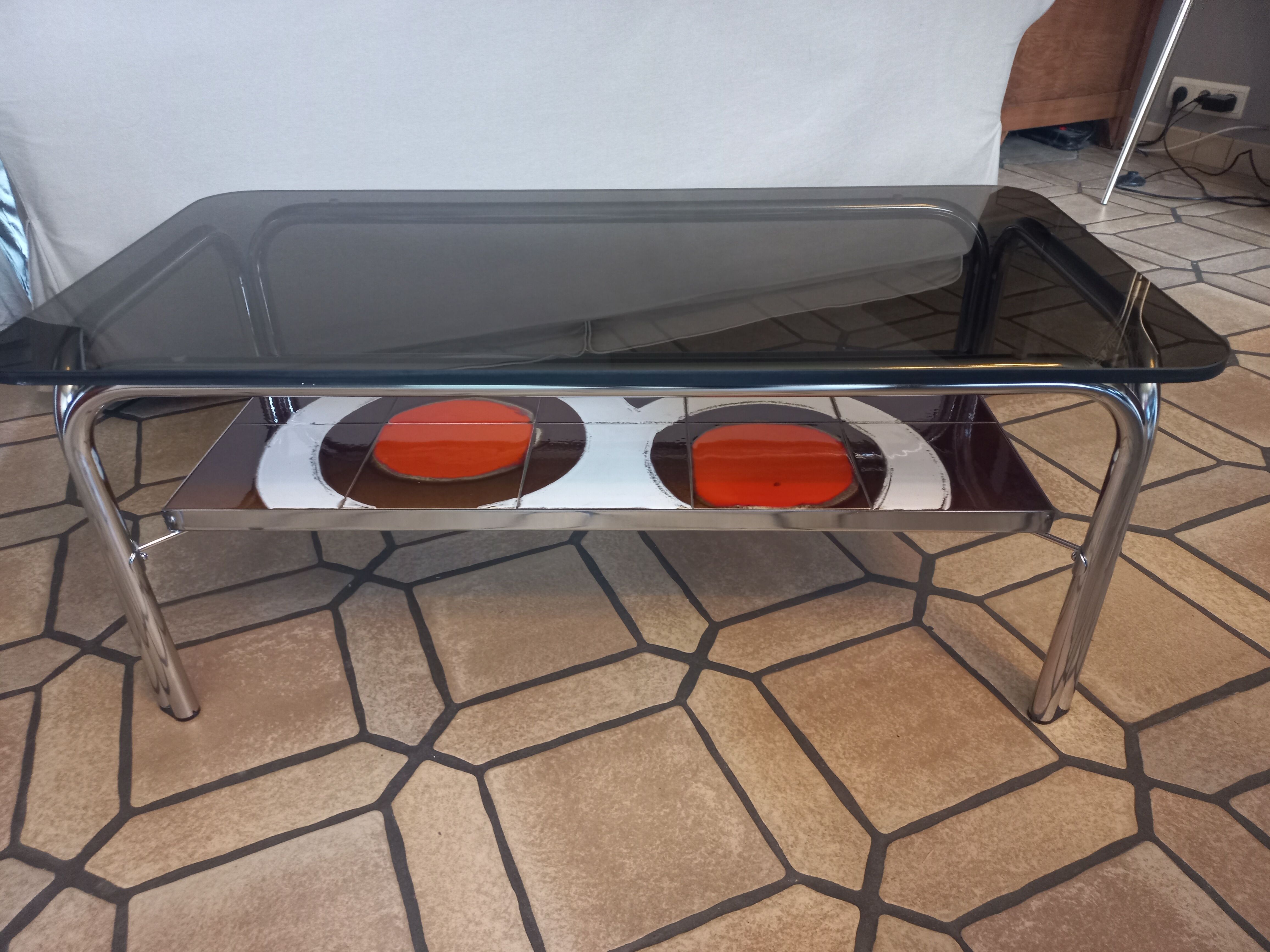Vintage coffee table in ceramic and smoked glass