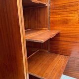 Armoire Art Déco restaurée avec étagères, placage de noyer, Tchécoslovaquie, années 1930