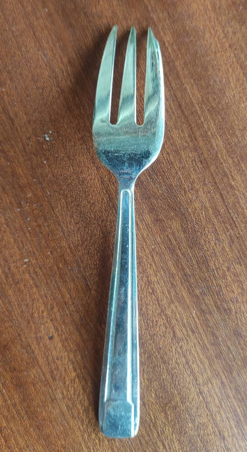 12 old silver-plated oyster forks