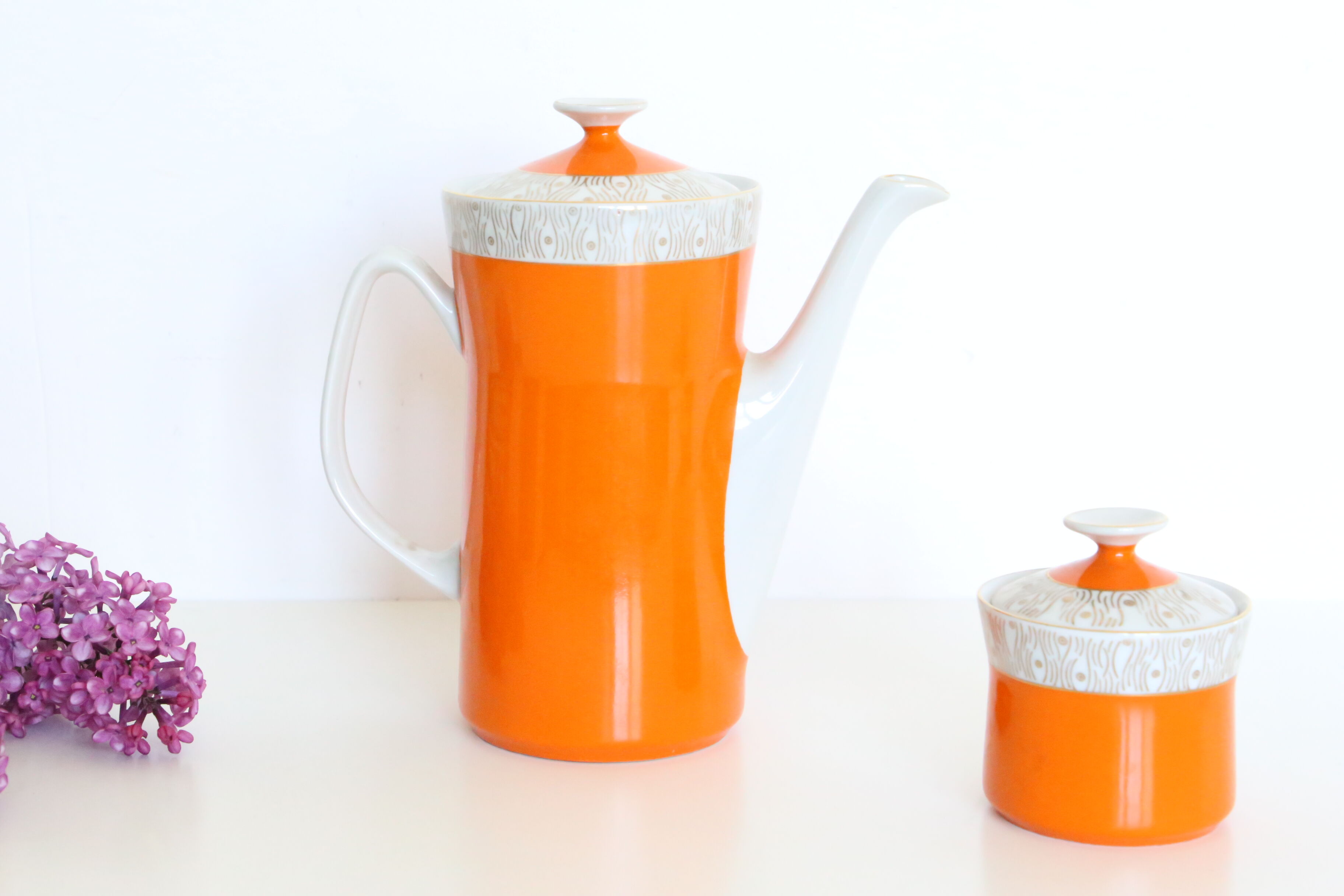 Polish porcelain coffee maker