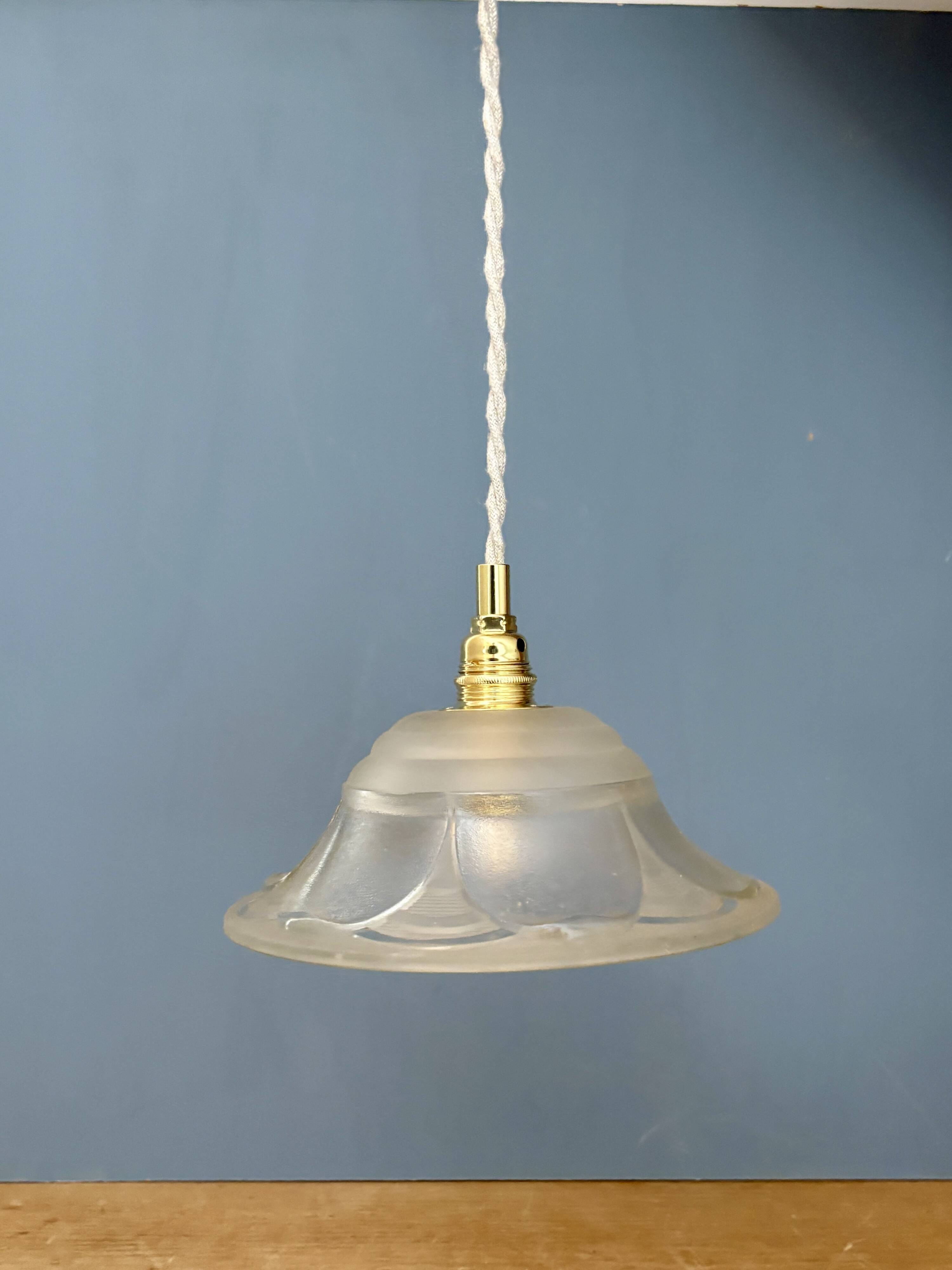 Vintage glass flower pattern lampshade pendant light