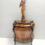 Armoire en hêtre noirci et racine de noyer avec plateau en verre, Brianza, Italie