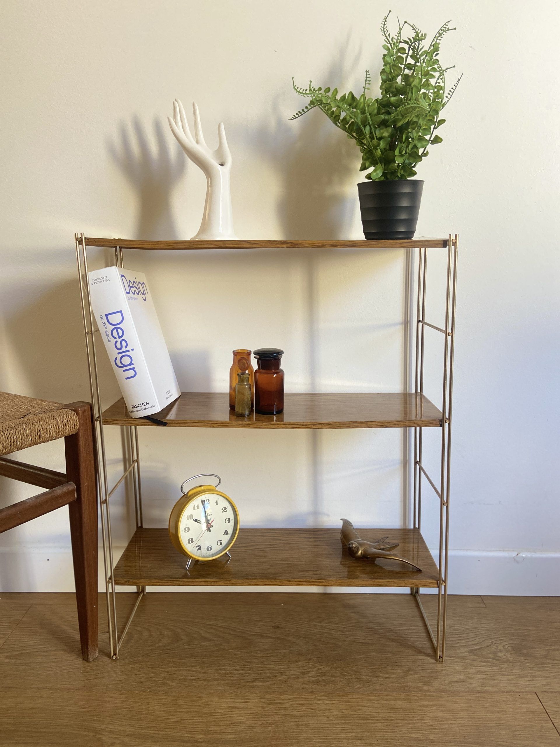 Self vintage metal wall shelf imitation wood in string or tomado style