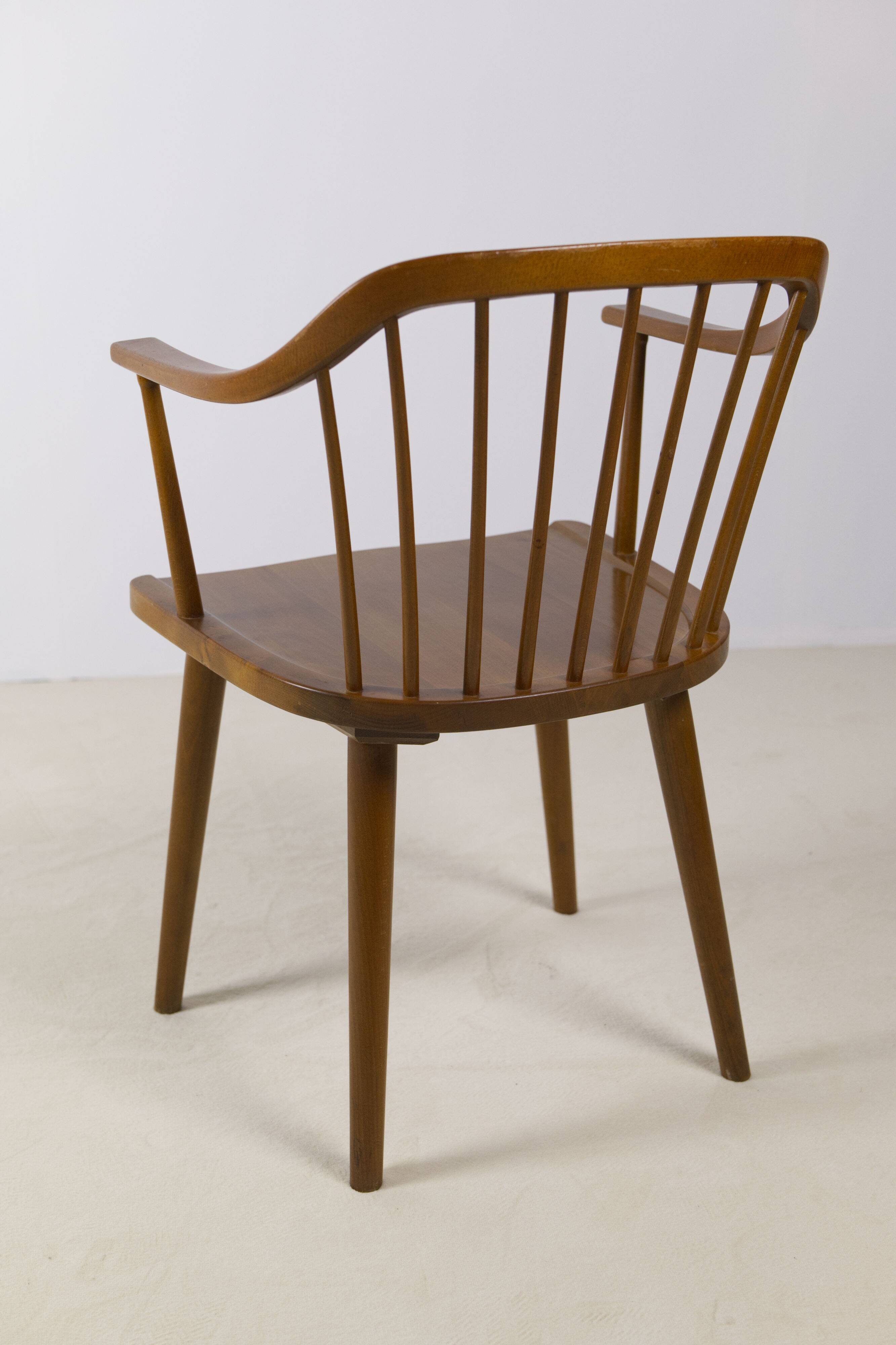 Spindle back armchair by Axel O. Larsen, Model 1776 FH, Denmark, 1940s