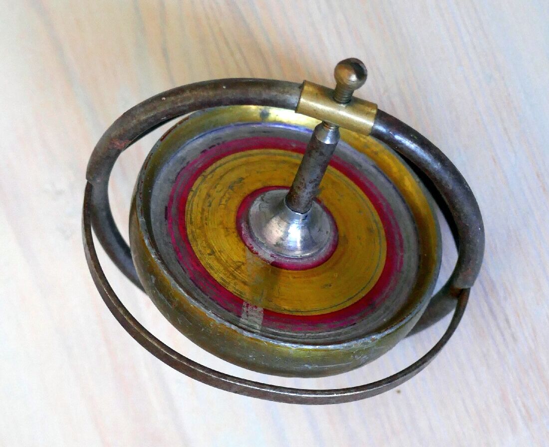 French-made metal gyroscopic top from the 50's.