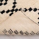 Beni Ouraine handwoven rug, traditional style, size 140 x 250 cm