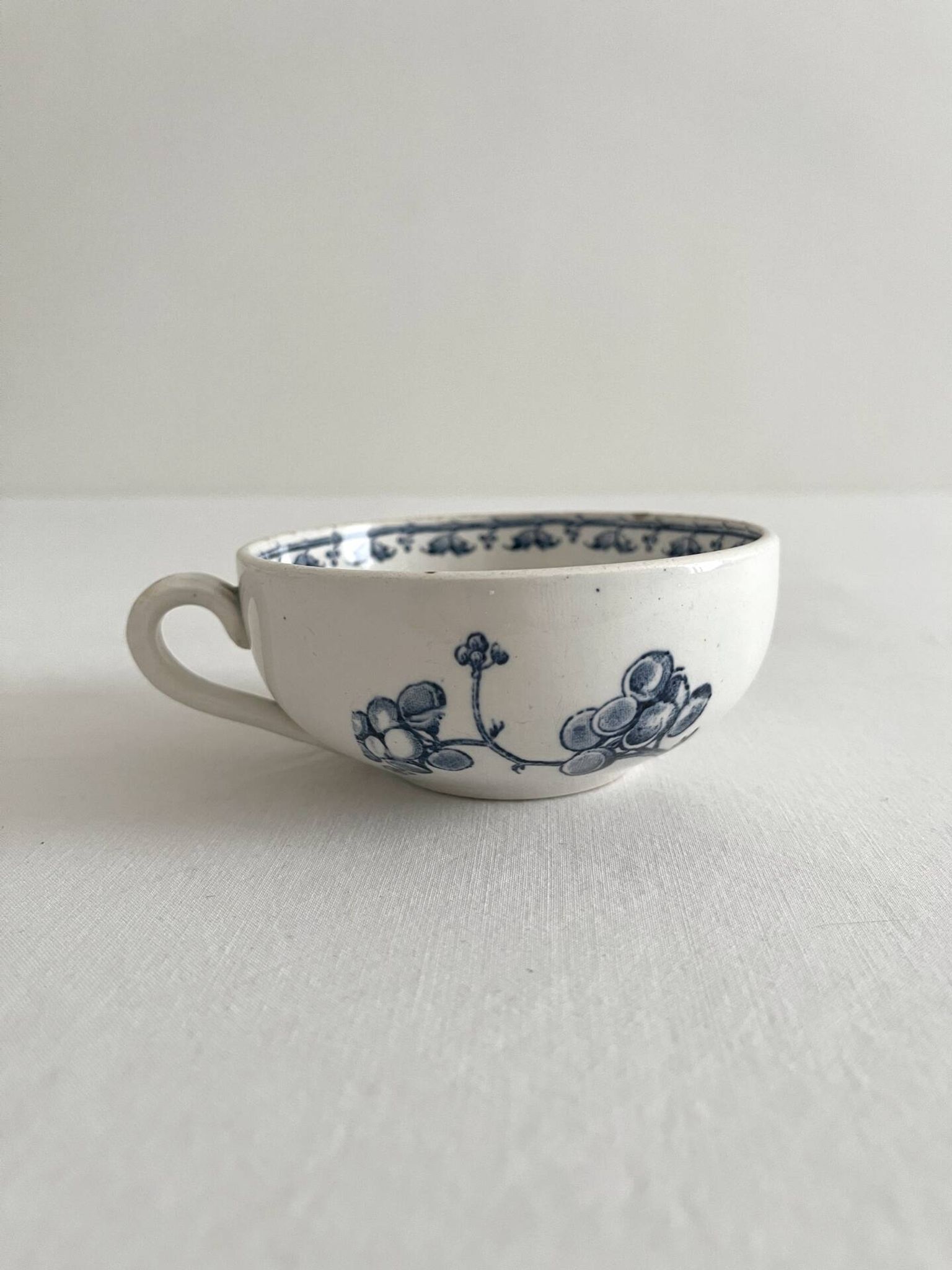 Antique ironstone cup "Carmen" Sarreguemines