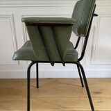 Chaise vintage à accoudoirs skaï vert