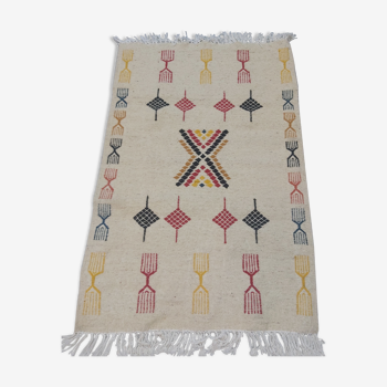 Tapis traditionnel fait main 112x72cm