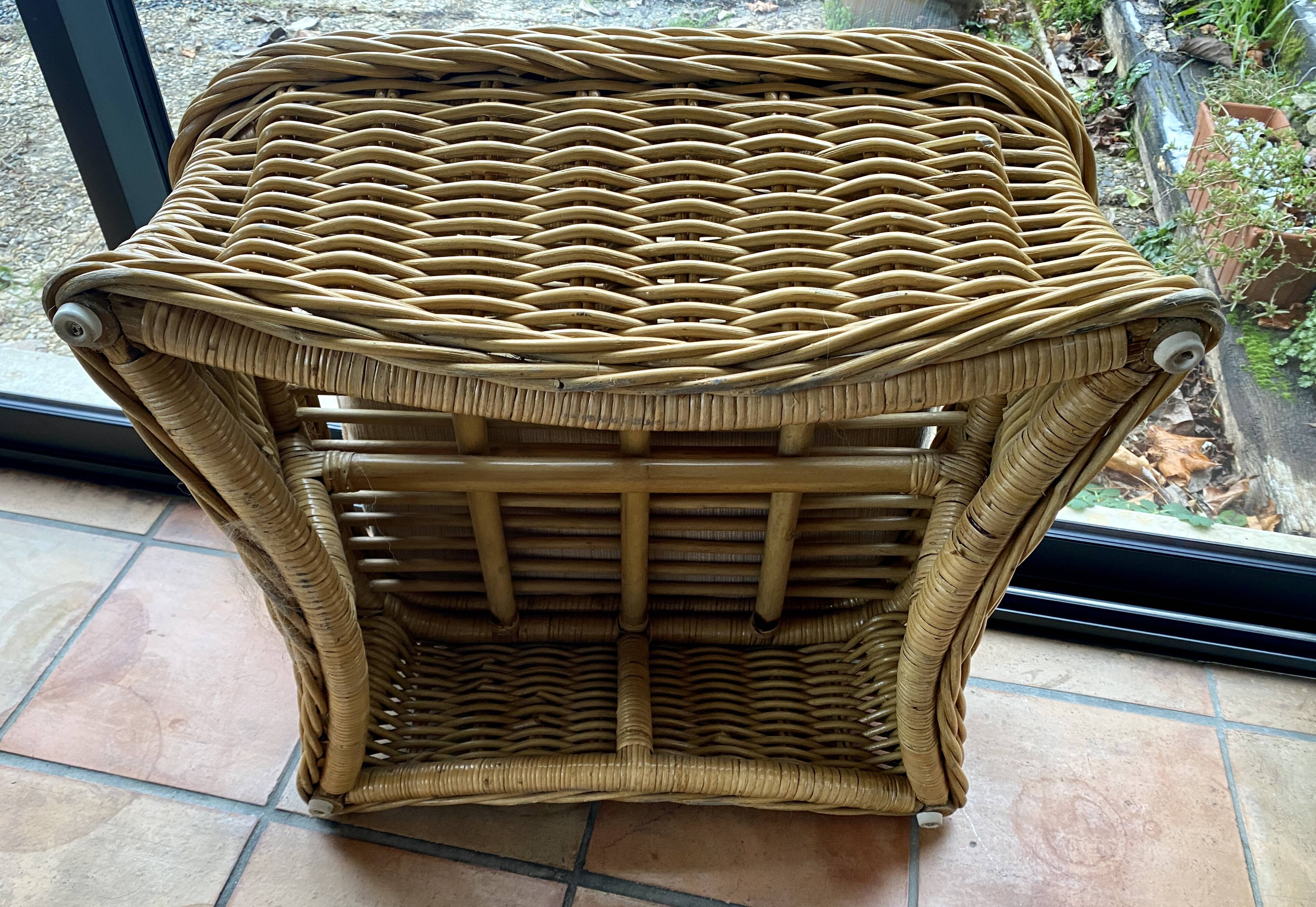Square pouf or footstool in rattan