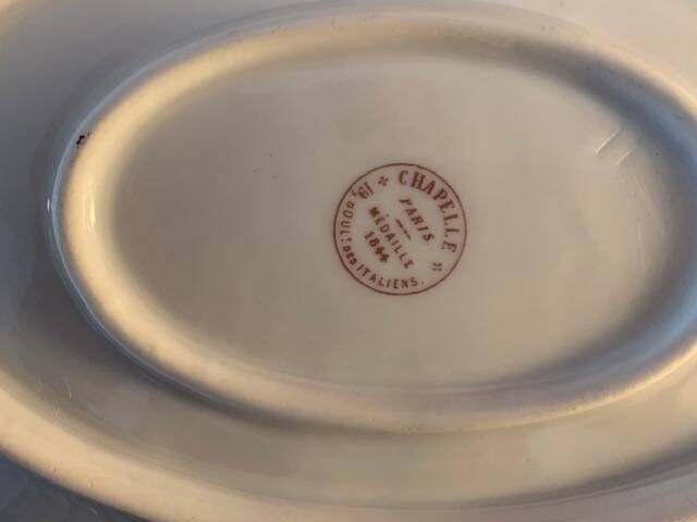 Old porcelain: Chapelle Paris/ 19, boulevard desItaliens/ medal 1844