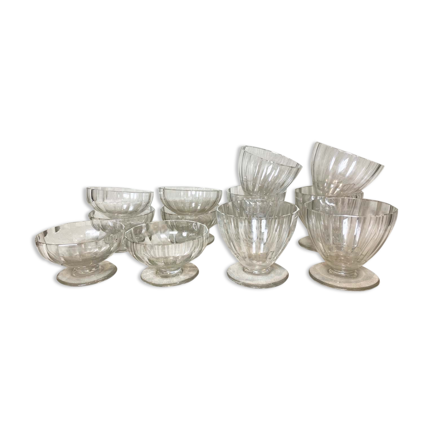 Service of 12 dessert cups, crystal
