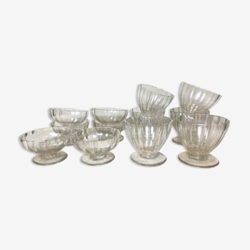 Service of 12 dessert cups, crystal