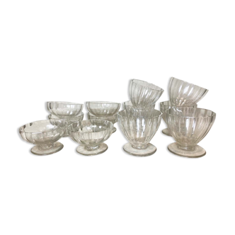 Service of 12 dessert cups, crystal