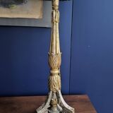 Paire de bougeoirs en bois doré. XIXe siècle.