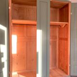 Parisian wardrobe (spirit)