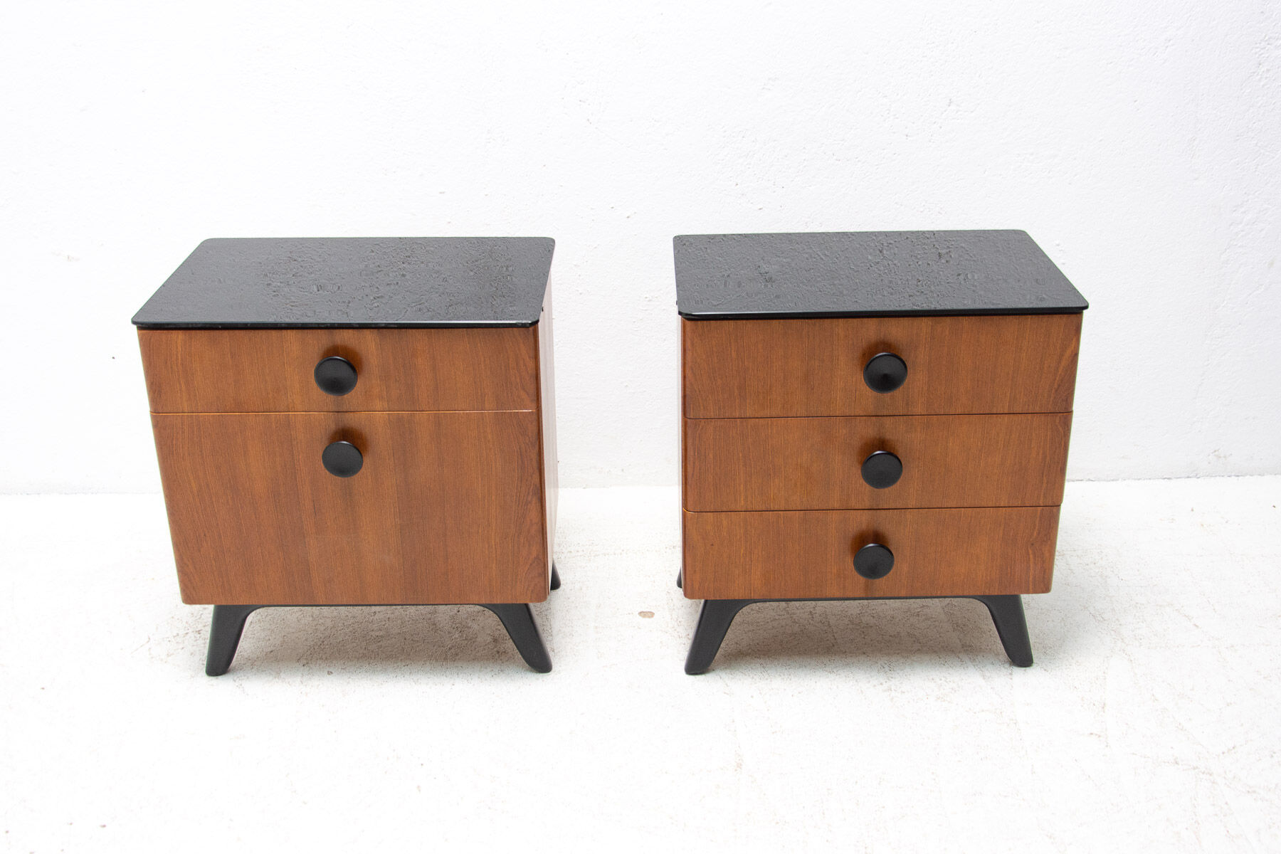 Paire de table de chevets par jindřich halabala pour úp závody, années 1950, tchécoslovaquie