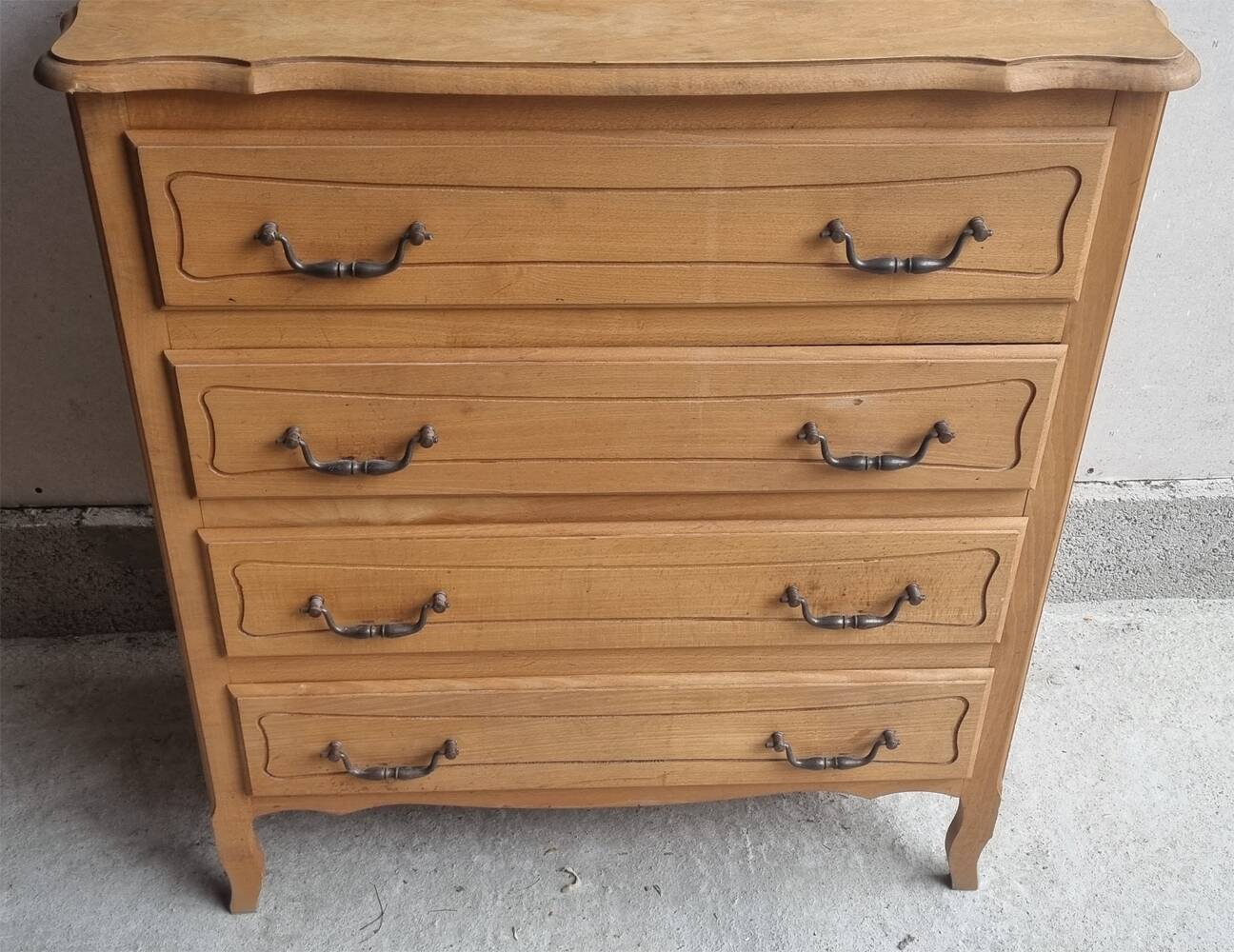 Louis XV style chest of drawers, in blond wood, vintage 60s