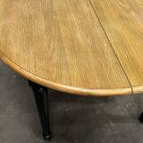 Black extendable classic dining table, 6/8 place settings