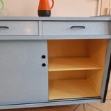 Buffet kitchen low blue formica