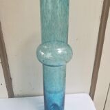 Vase en verre de couleur bleu XXème