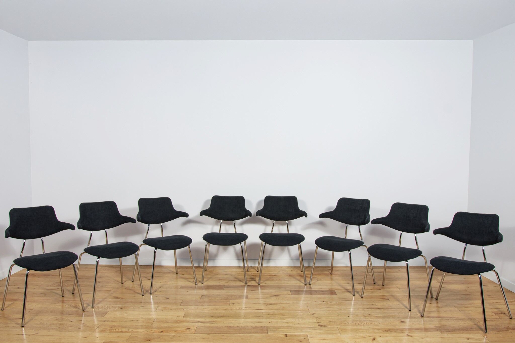 Model VL118 dining chairs by Vermund Larsen for Vermund Larsen A/S, Denmark, 1960s, set of 8