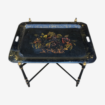 Painted iron tray and folding coffee table foot
