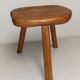 Brutalist wooden stool, tripod base, door plants 50s 60s