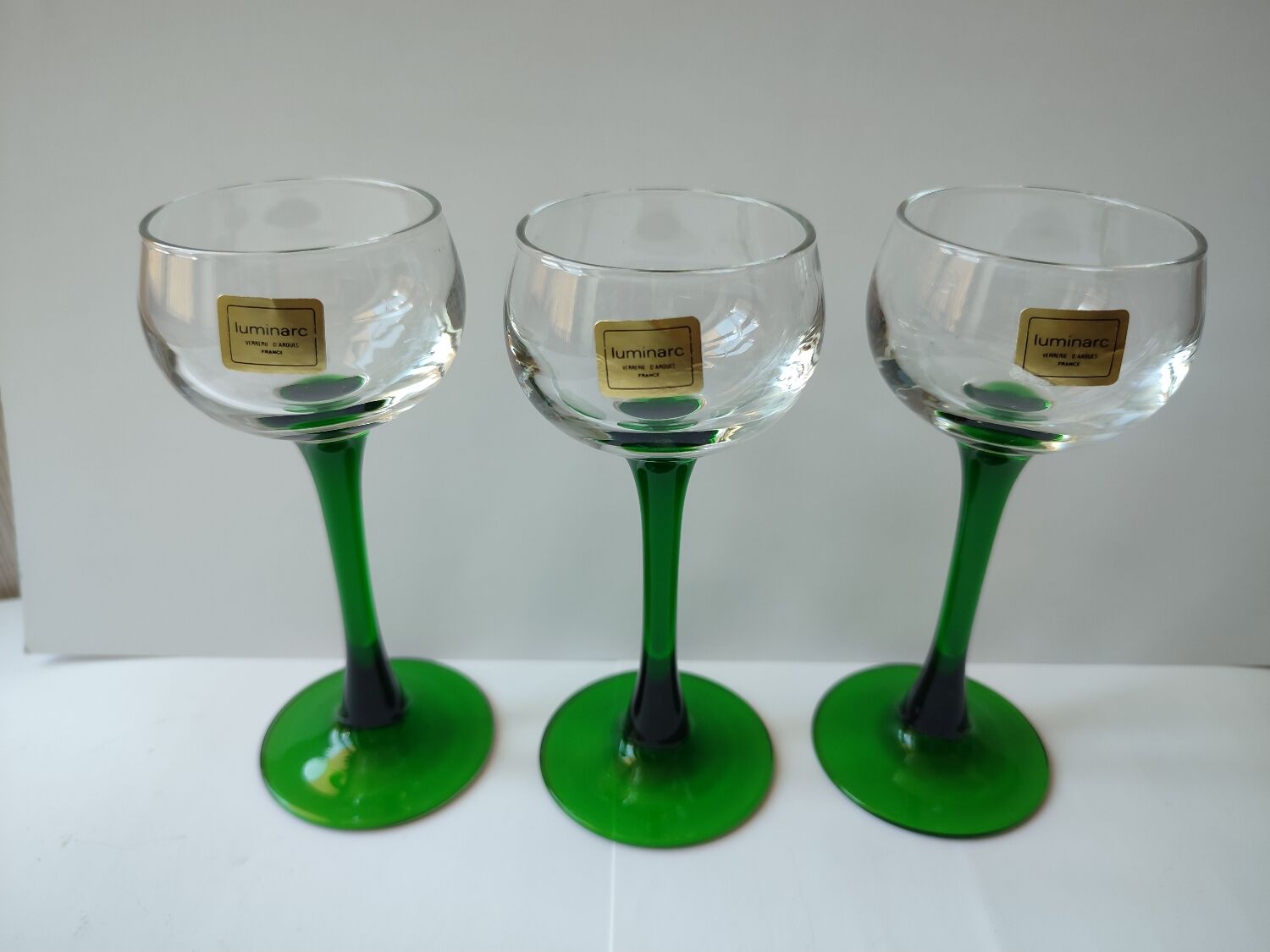 Set of 12 vintage Luminarcs stemmed glasses